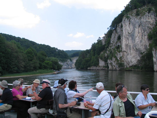 Weltenburg to Kelheim